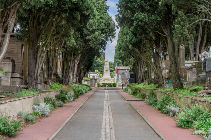 Visite commentée : le cimetière de Terre-Cabade