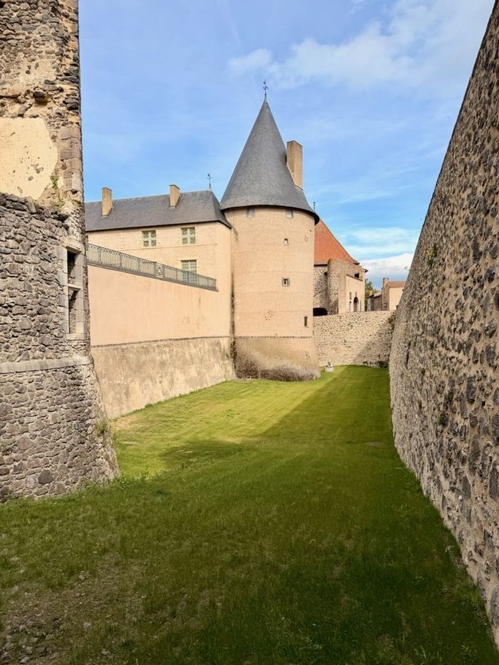 Visite libre du Château de Villeneuve