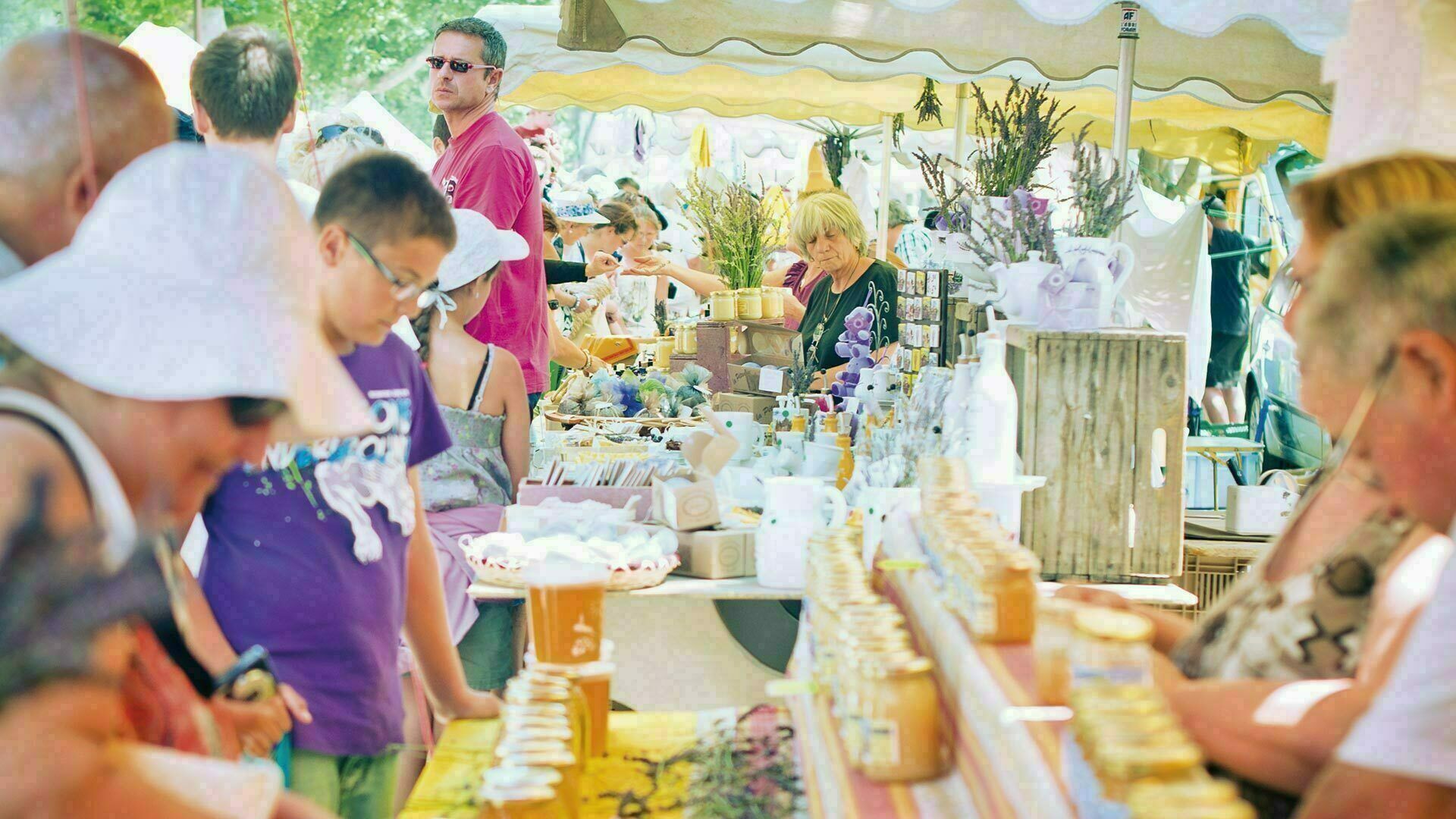 Marché artisanal