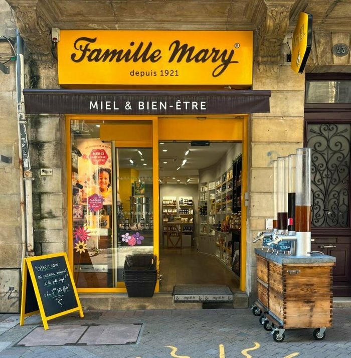 Découvrez les richesses de la ruche dans les boutiques Famille Mary
