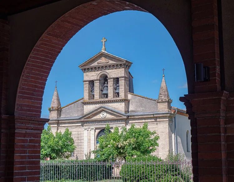 Découverte d'une église dessinée et construite par Auguste Virebent