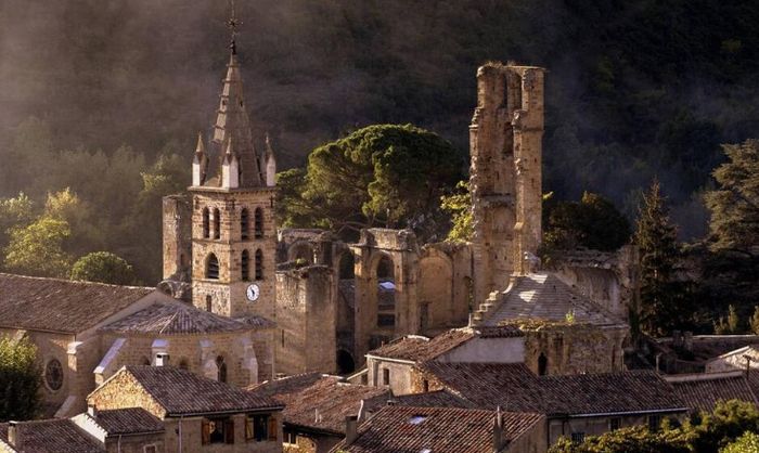 Visite guidée: Alet-les-bains, ville médiévale