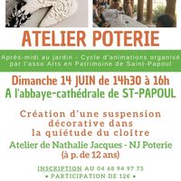 Atelier poterie dans le cloître
