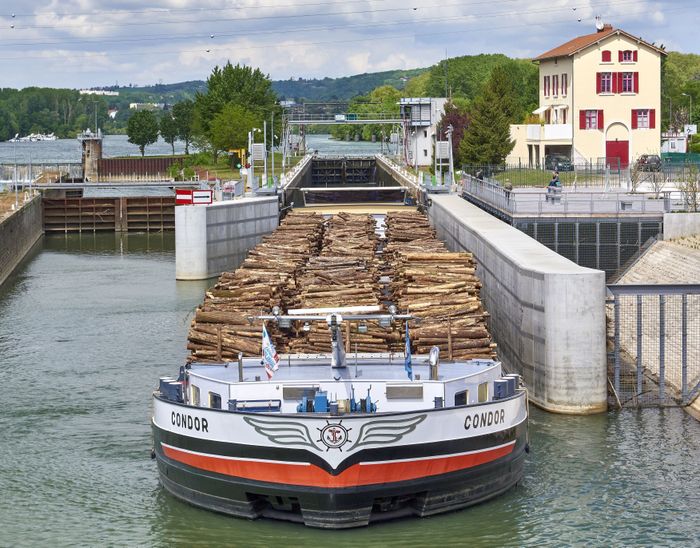 Visite guidée de l'écluse de Rochetaillée-sur-Saône et explication du fonctionnement du barrage de Couzon-au-Mont d'Or