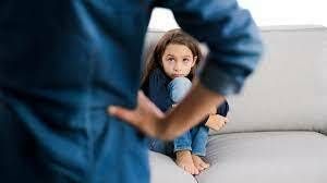 Aucun enfant ne devrait grandir dans la peur, cette conférence vous invite à questionner nos habitudes, à trouver des alternatives respectueuses… et à semer les graines d’une éducation bienveillante.
