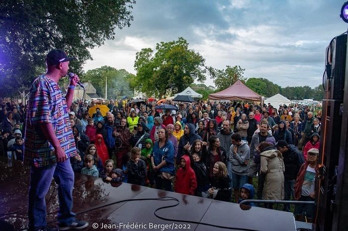 Dîner et concert d'Adam l'Ancien à la Cocotte Solidaire