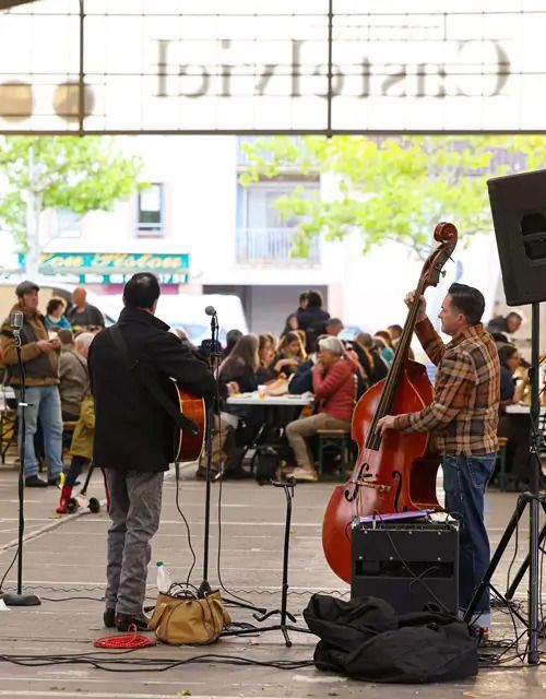 Soirée festive au marché du Castelviel