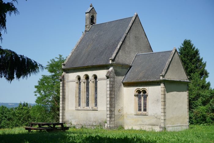 Démonstration : présentation du livre "Les forteresses du Pays d'Argentan"