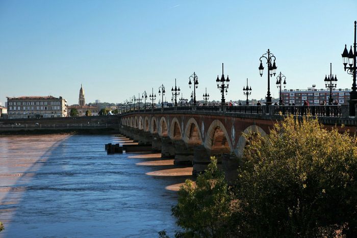 Histoire de l'eau à Bordeaux avec Terre & Océan