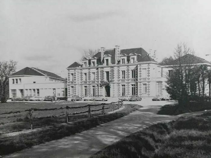 Château de la Gaudinière - 9.30am