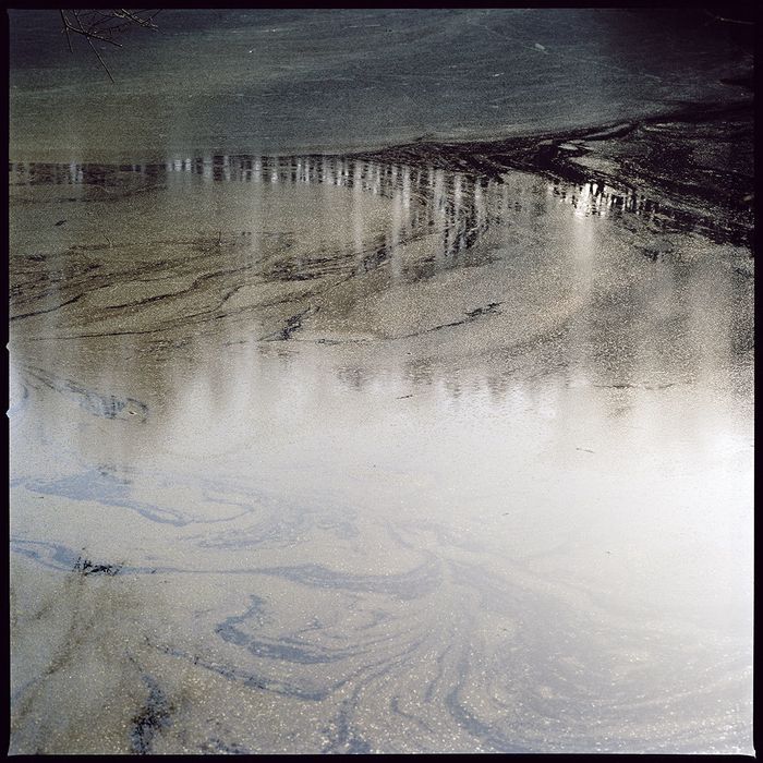 Comme de l'eau de roche - installation photographique d'Emmanuelle Blanc