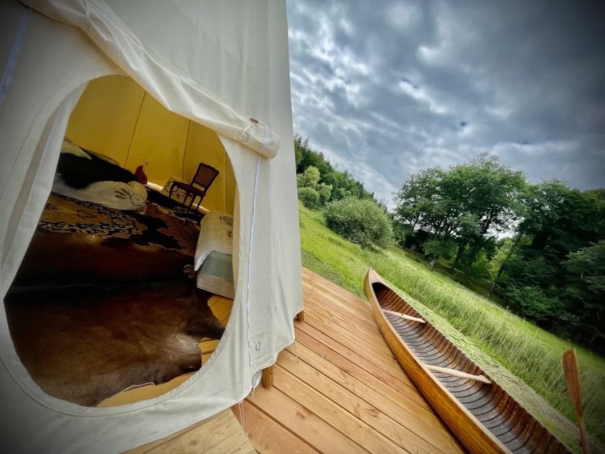 Deer rutting season, one hour from Paris in bivouac or cabin