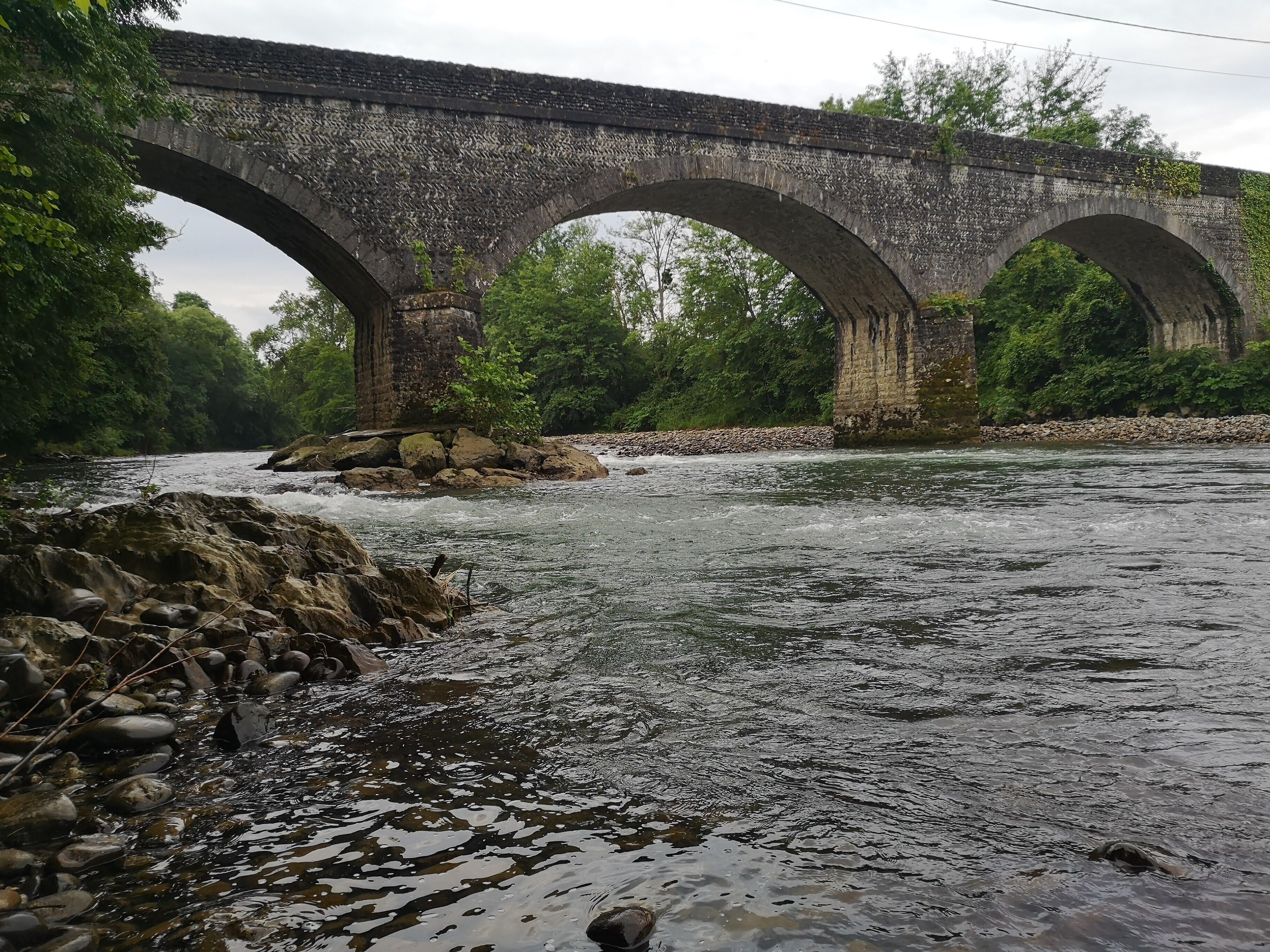Au fil des ponts : voyagez dans l'histoire de la vallée du Saison