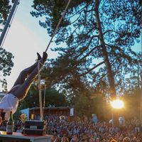 Théâtre acrobatique - Le bistrot Cie E1NZ