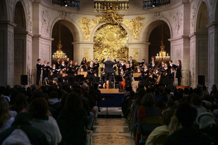Le Centre de musique baroque de Versailles vous invite à la nouvelle saison des Jeudis musicaux, auditions hebdomadaires du Chœur des Pages et des Chantres du CMBV à la Chapelle royale de Versailles.