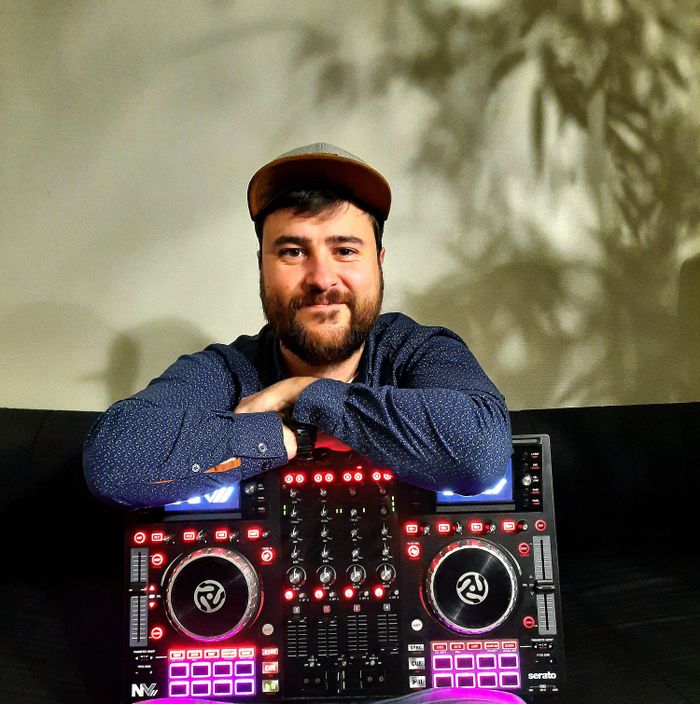 Zeplo Dj
