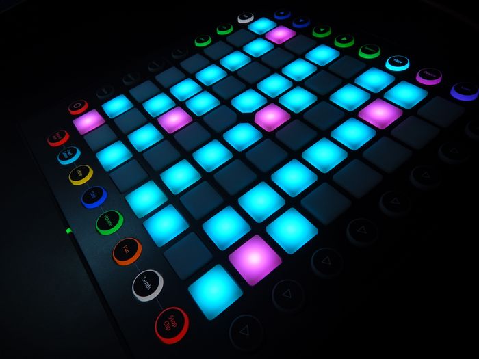 Venez découvrir le finger drumming pour explorer le rythme au bout des doigts. Dès 14 ans.