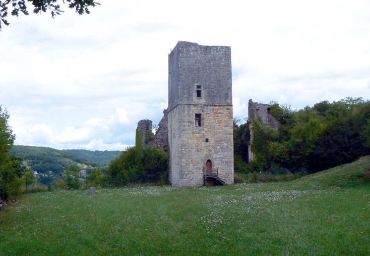 Conférence : le château de Couzages près du lac du Causse, patrimoine en péril