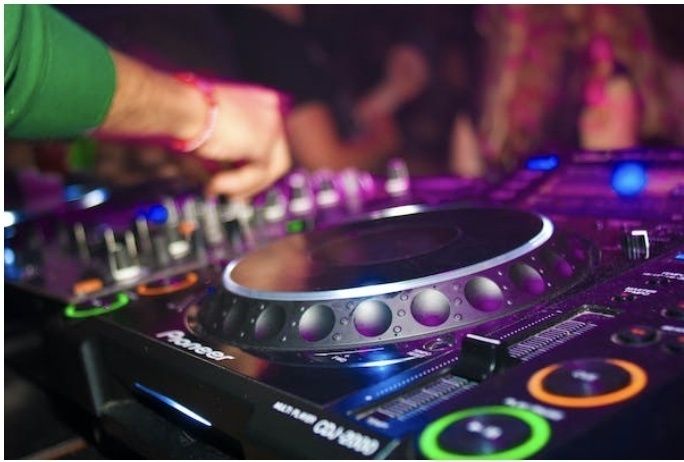 DJ Angelo