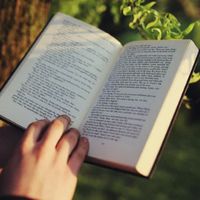 Livre et dédicace Nicole Anglès