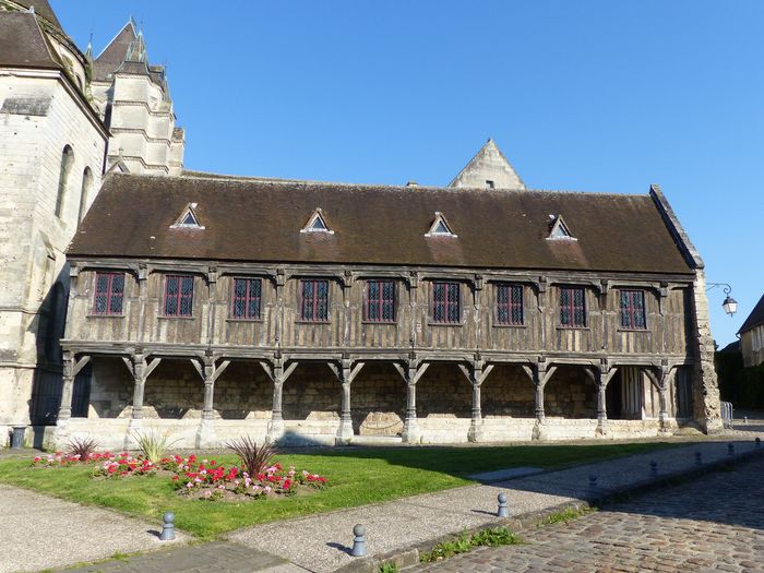 Visite de la bibliothèque du chapitre