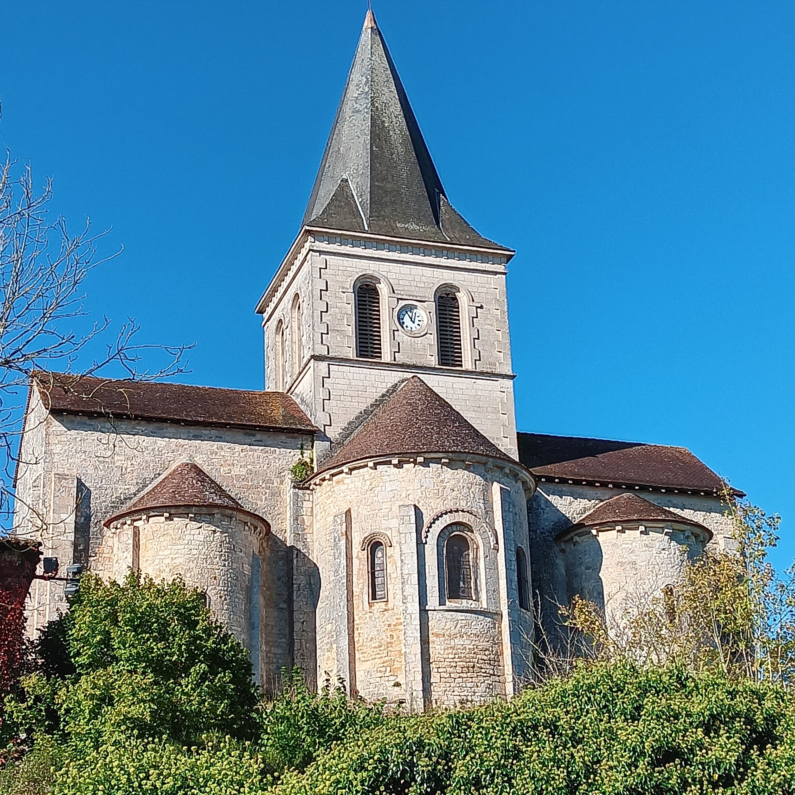 Photography Exhibitions of Verteuil sur Charente: Village, Church