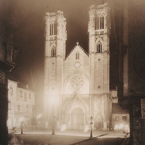 Fête des Lumières / Par la fenêtre