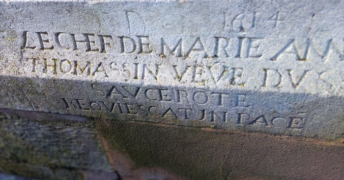 Les encastrés du cimetière de Varangéville