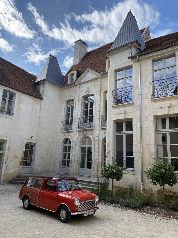 Visite libre de la cour de l'hôtel de Fontenay