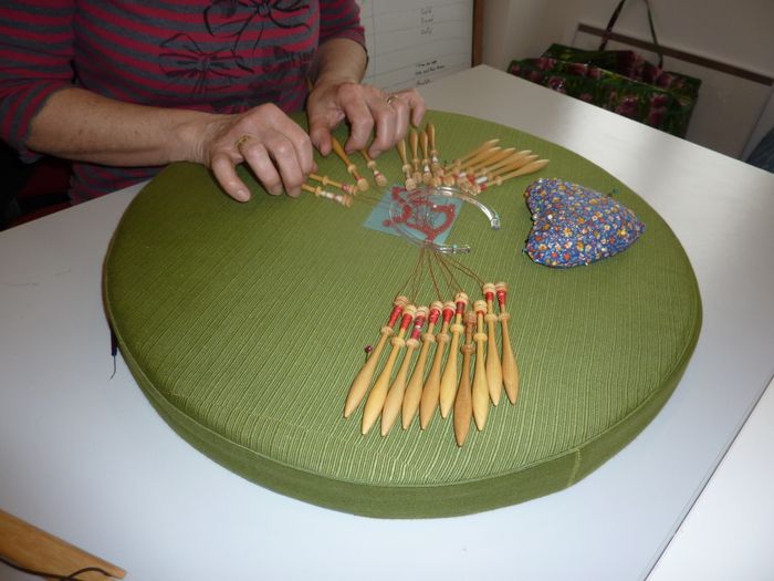 Démonstration de dentelle aux fuseaux