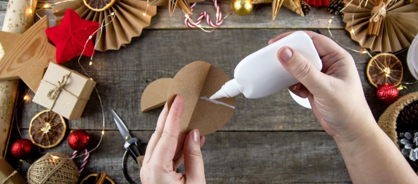 Création de décorations de Noël upcyclées (dès 8 ans)