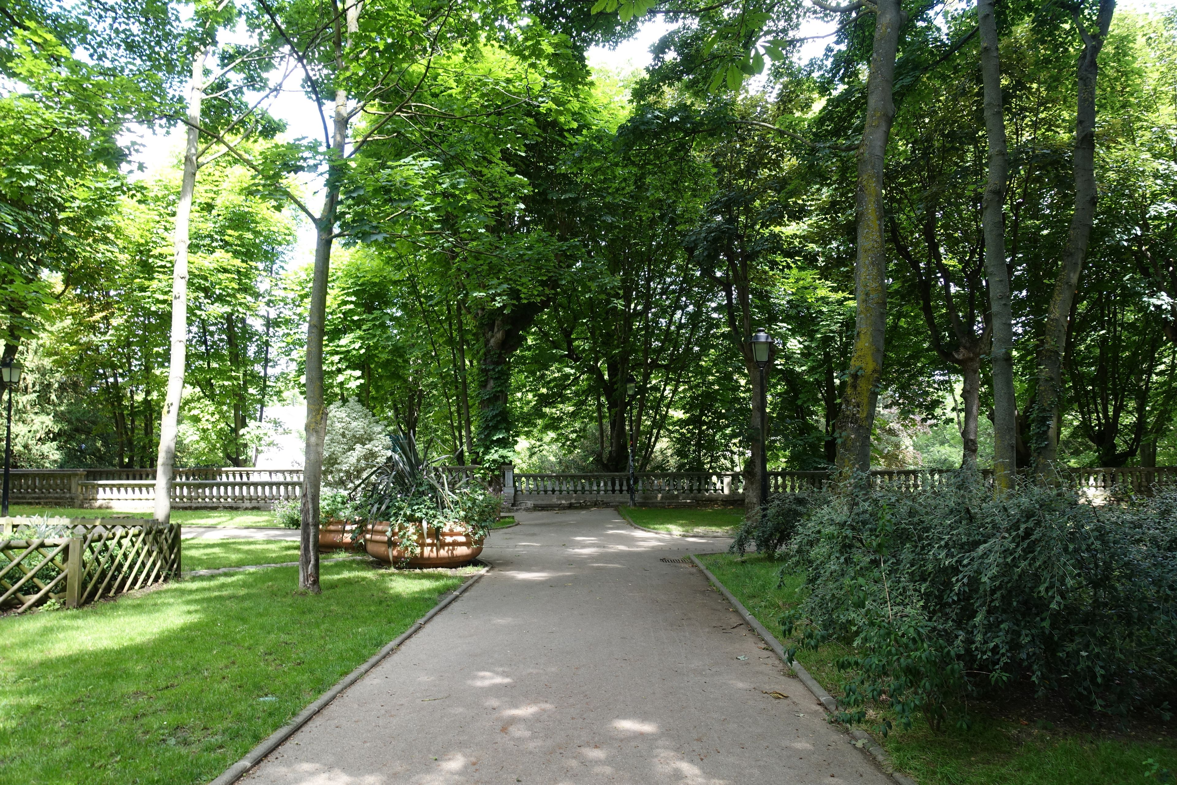 Rallye dans le parc Jean-Paul II et le square de l’Abbé Derry