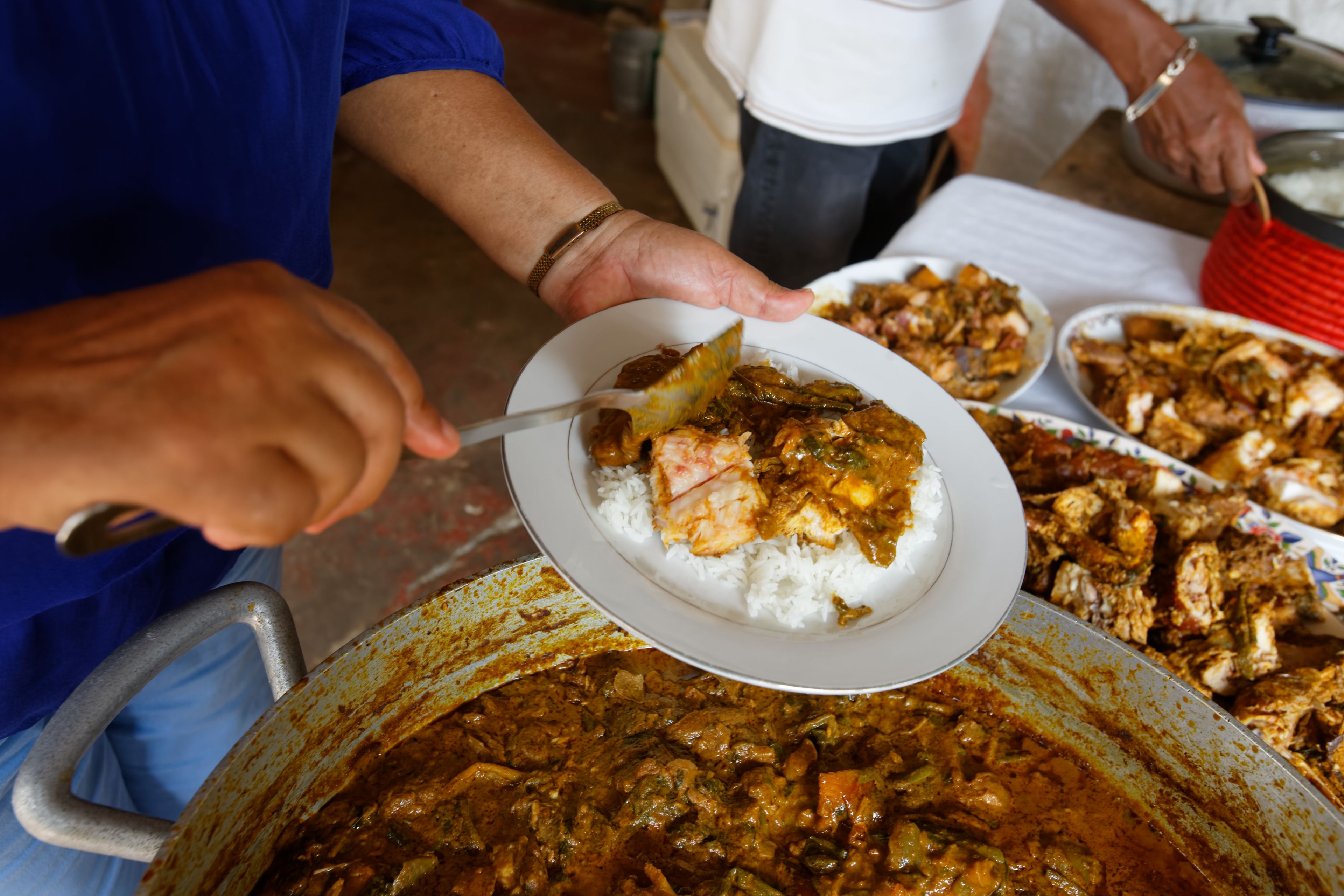 Enjoy a friendly meal with Creole flavors