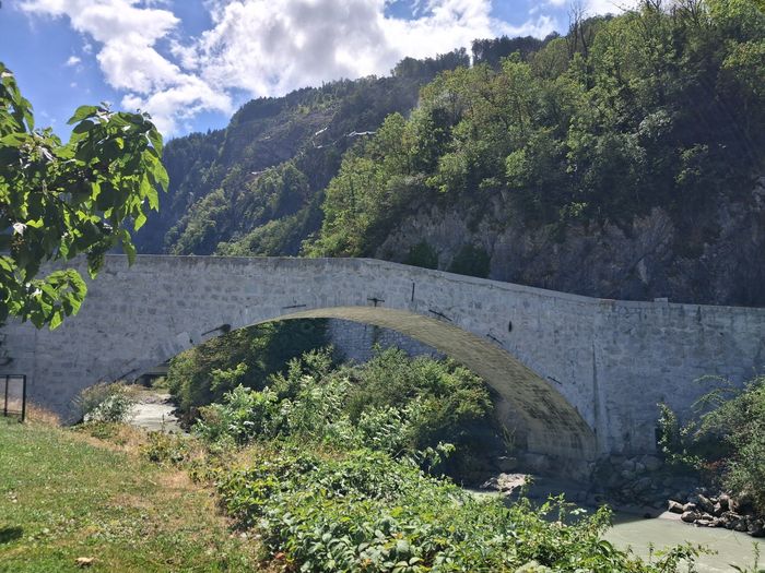 Sur le Pont de Cluses on y danse…
