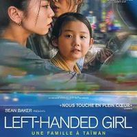 Projection : Left-handed girl