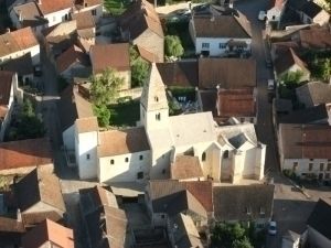 Visite libre et commentée de l'église de Saint-Aubin et des pierres remarquables des maisons environnantes