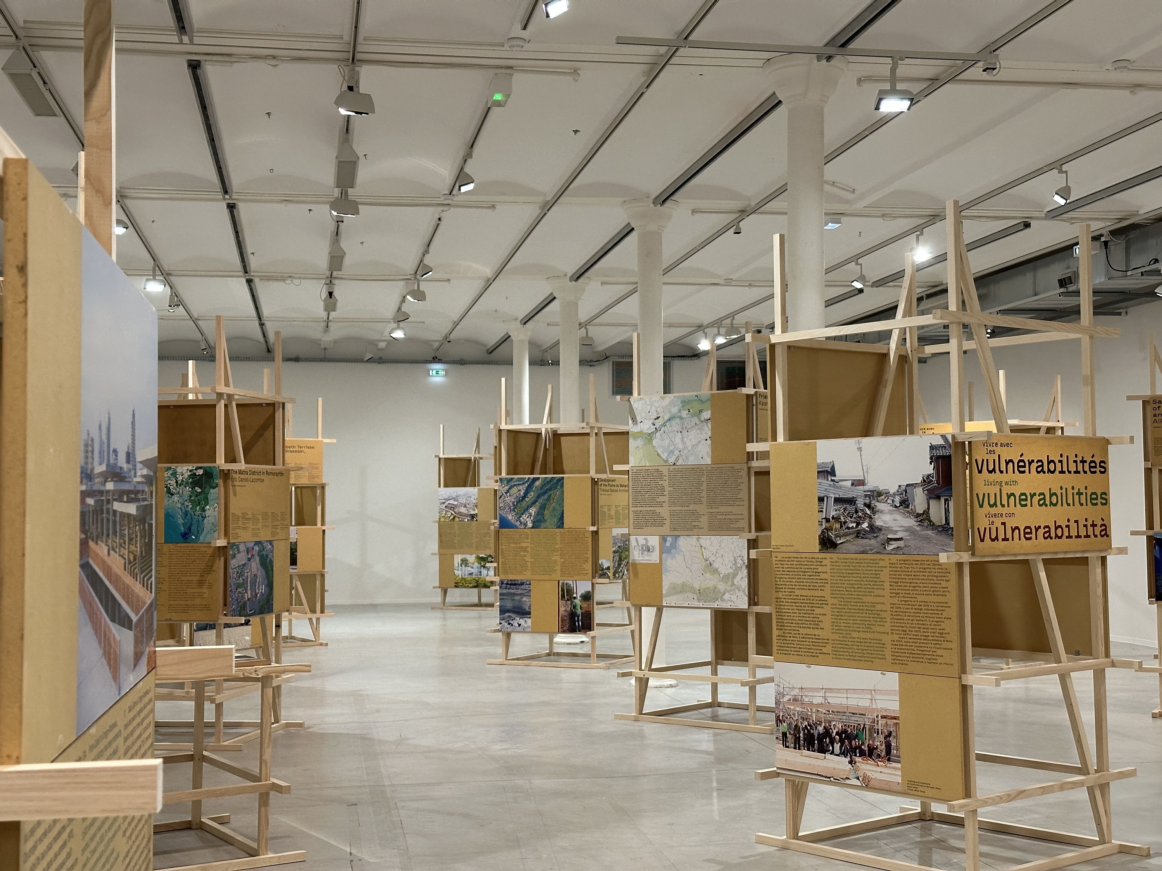 Visite commentée de l'exposition « Vivre avec / Living with »