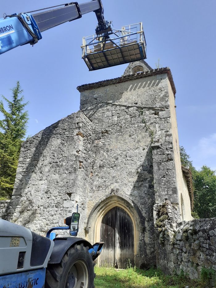 Patrimoine en péril : projet de sauvegarde d'une église romane