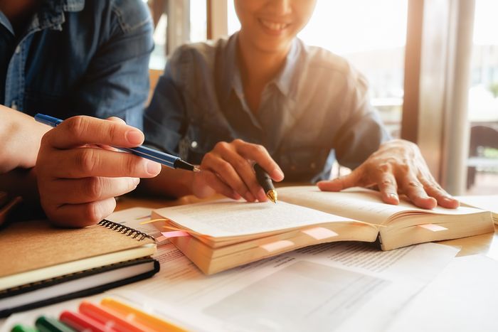 Et si tu changeais ta façon d'apprendre ? (11 à 18 ans). Arrête de réviser plus. Apprends mieux.