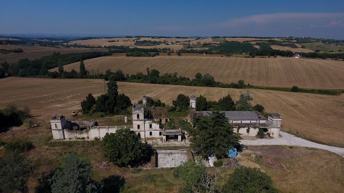Visitez le château d'Enjaux et Radio Toulouse