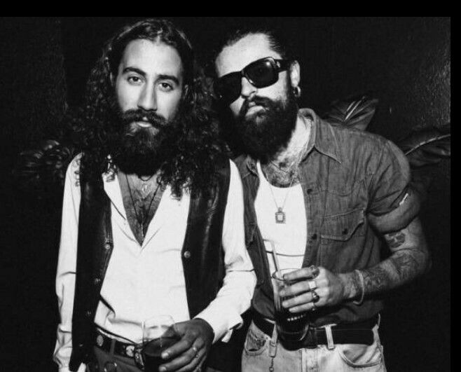 CHUCK & SANCHEZ
