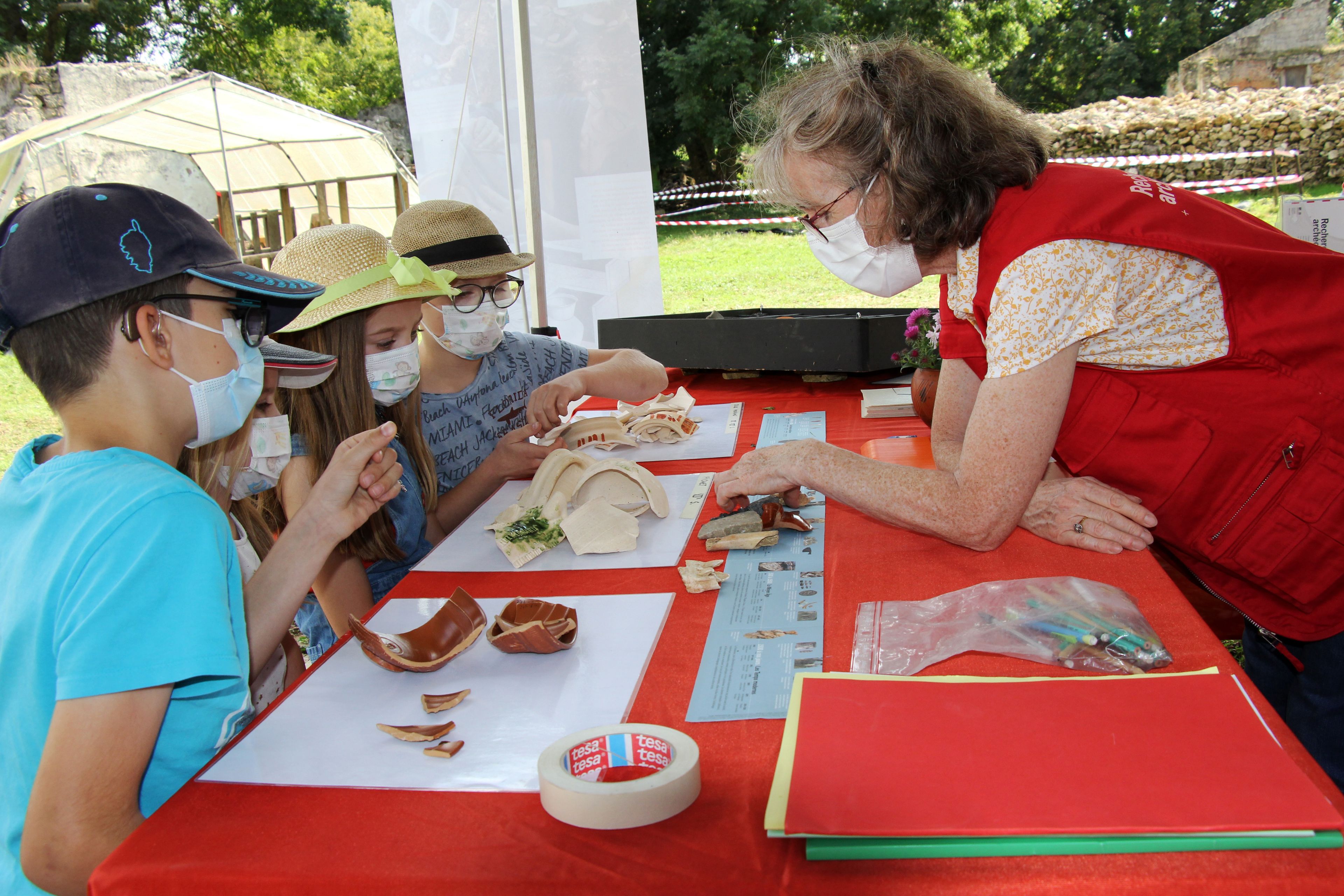 Atelier découverte du métier de céramologue pour les enfants