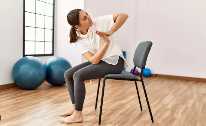Yoga sur chaise