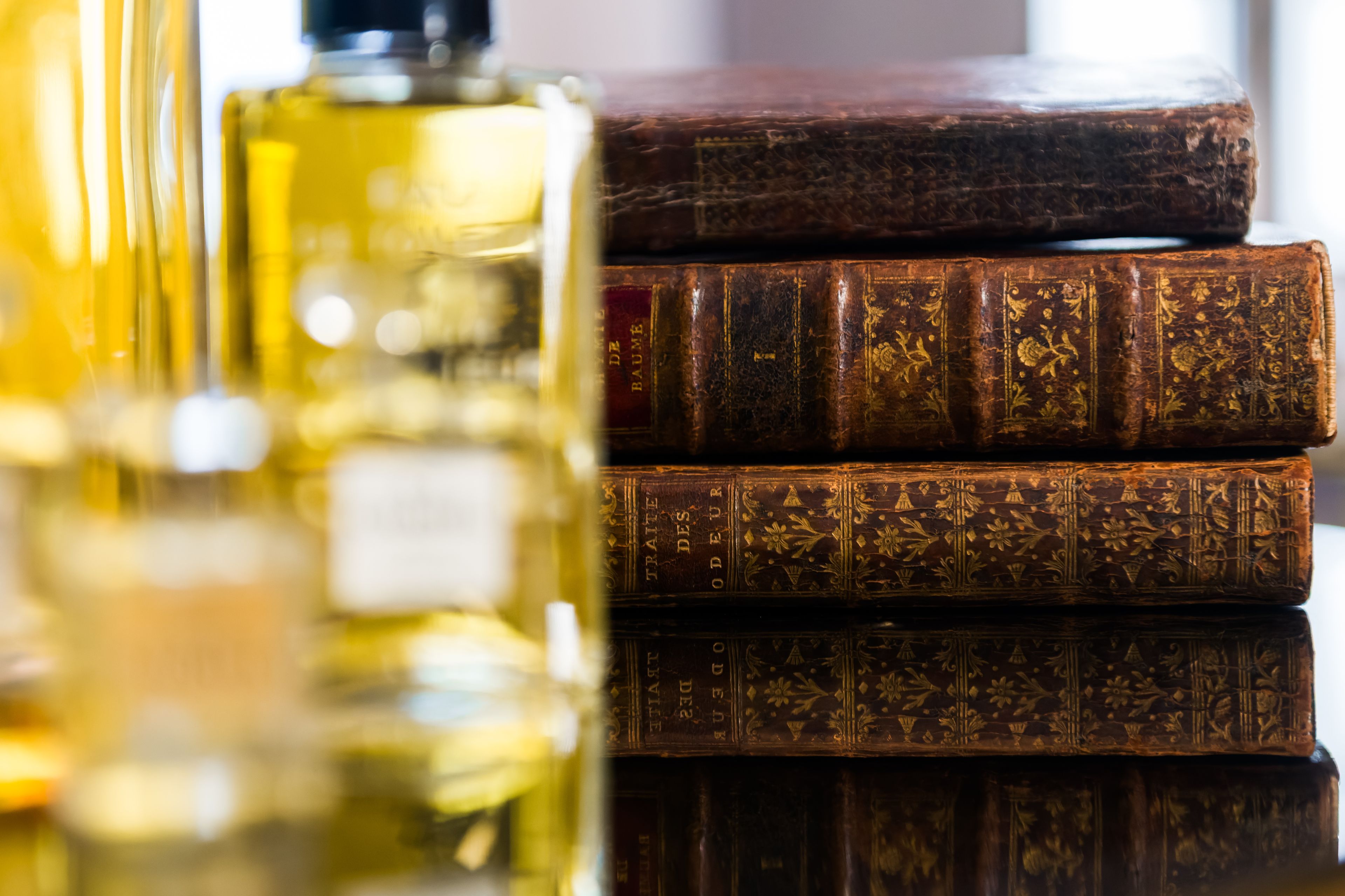 Walking Readings on Perfume