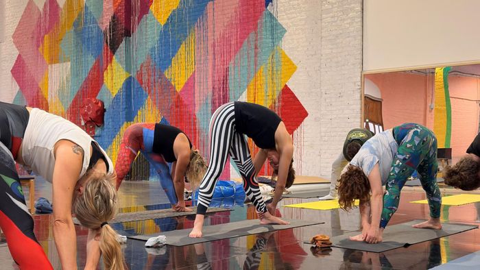 YOGA MOOV!