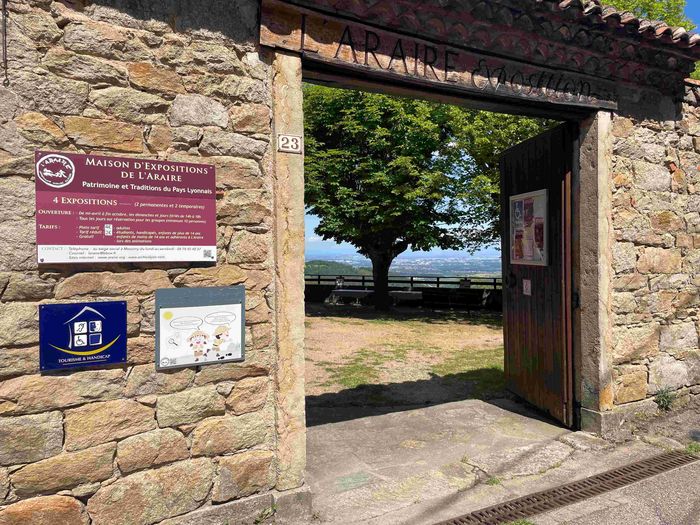 Visite libre de la Maison d'Expositions