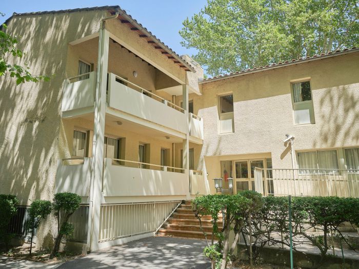 Auberge de jeunes / salles de réunion, E.R.P. avec hébergement : R1 / L4 - PV Commission de Sécurité - avis favorable du 12/02/2024