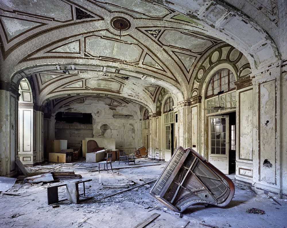 Exposition de Yves Marchand et Romain Meffre, Les Ruines de Détroit, 20 ans après - Polka Galerie