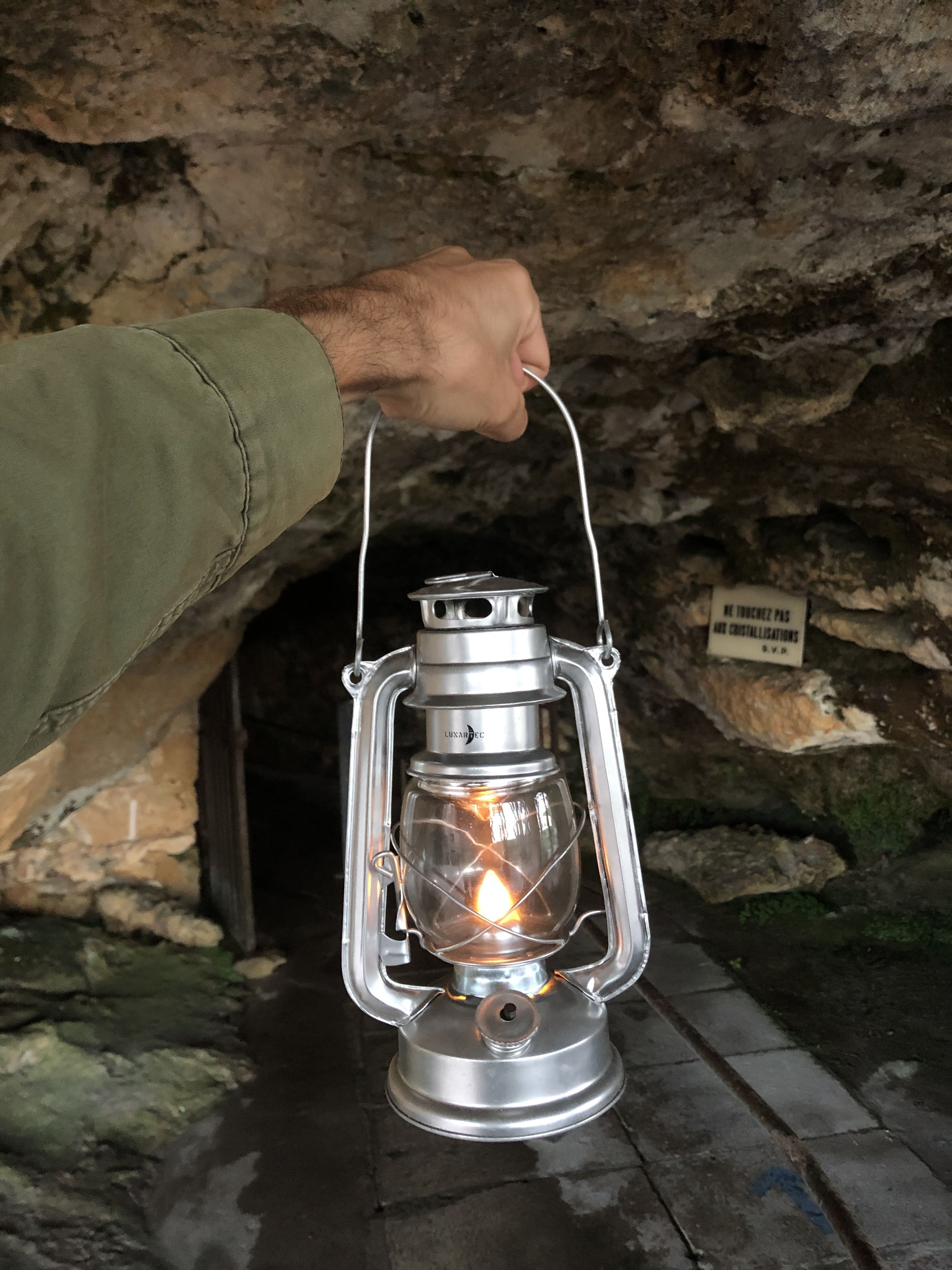 Visite à la lampe tempête