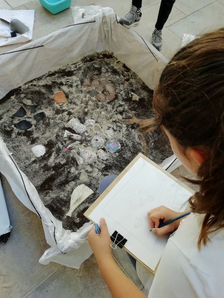 Atelier de pratique artistique | Fouiller Relever Révéler